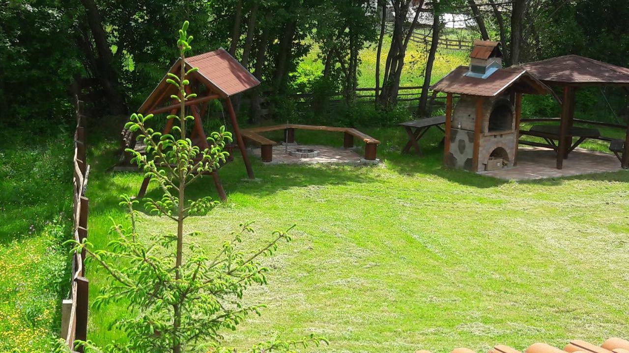 Hunor-Magor Vendeghaz Villa Izvoare  Luaran gambar